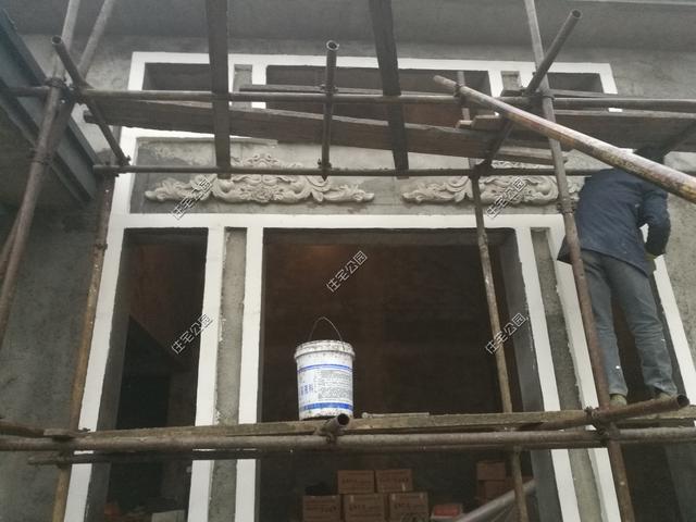 重庆刘先生回乡建洋楼，光挖机费就花了2万多，这房盖的有多好？