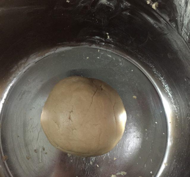 饼干棒，又香又酥还不太甜，吃了不怕胖！