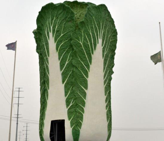 盘点全球最奇葩的雕塑，第一张很诡异！最后一张你敢再污点吗？
