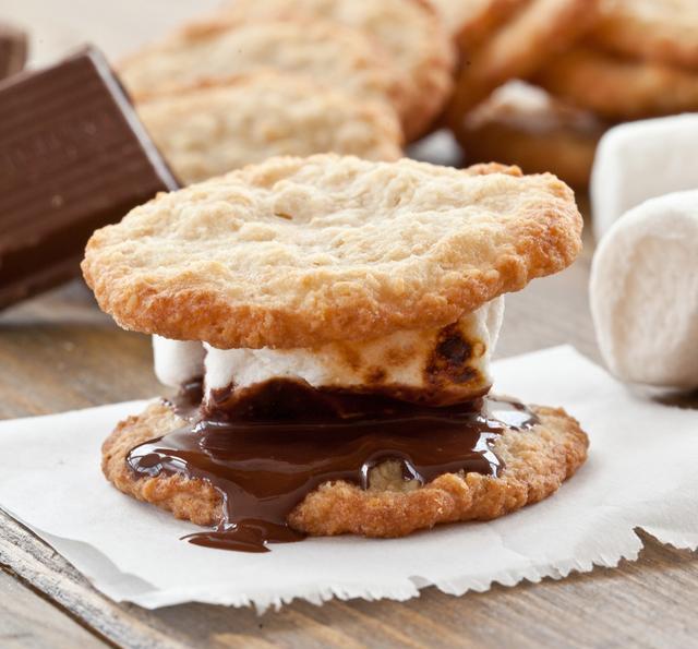 这6种解馋又不贵的“夹心饼干”,咬一口!爽甜酥脆可口,来试试