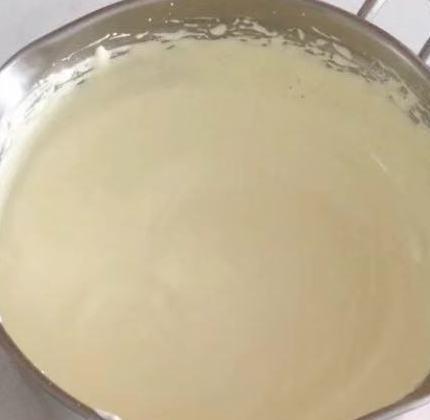 自制超好吃的蛋黄小饼干,酥脆可口,健康美味