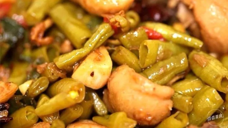 一个妙招两味调料，三天后这个家常食材就成了百搭美味