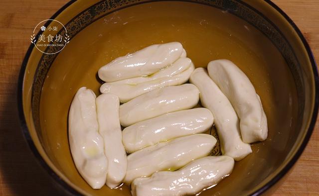蘑菇别再炒着吃了，教你一个新做法，一次做3斤不够吃，太香了