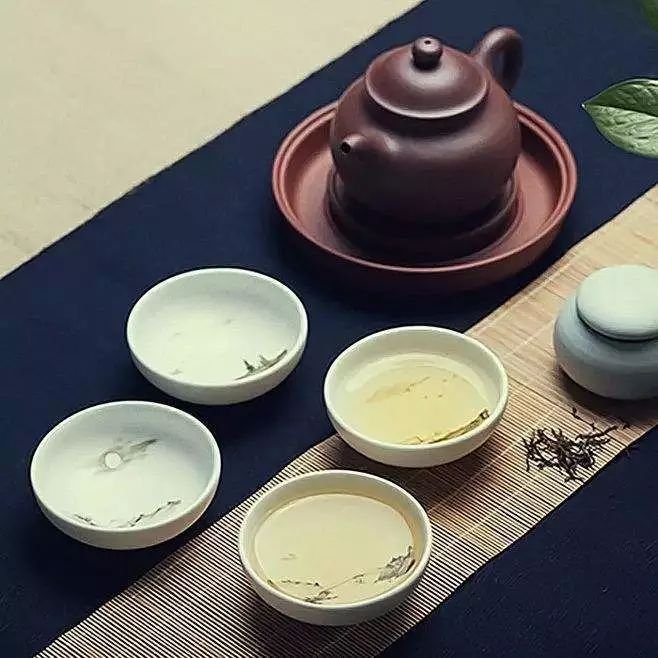 青馬图韵丨中式餐具：觥筹交错间，感受你的温柔