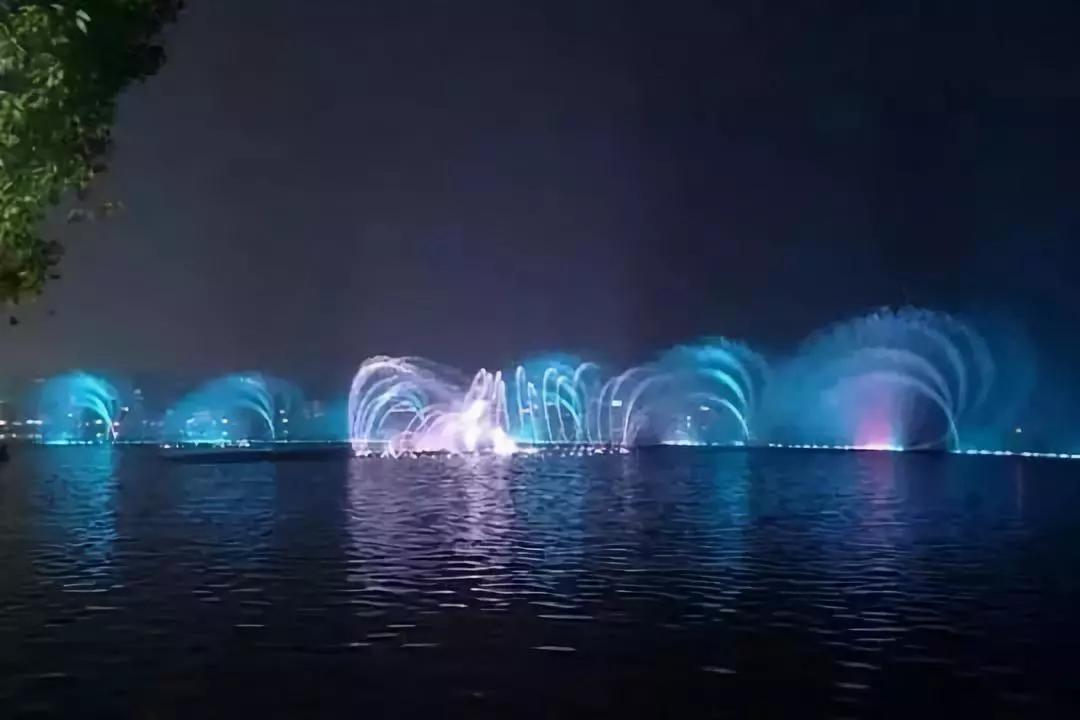 官宣！国庆节后官湖音乐喷泉开放时间！