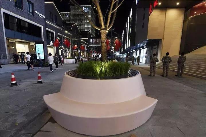 火爆！刚刚，29000人一起逛湖滨步行街！全新音乐喷泉今夜试喷，惊艳四方！