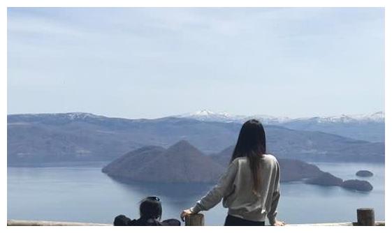 带你看雷佳音的豪宅,墙壁装修全部铺大理石,起码上百万