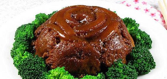 天气寒冷来点硬菜，五花肉和它是绝配，肥而不腻 味道更醇厚