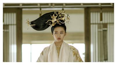 女星古装剧的奇葩造型，图1像一个缝纫机，图4你确定不是个鸡腿