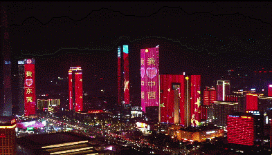 光影喷泉表演时间加场了！昨晚无数东莞人挤爆这里！
