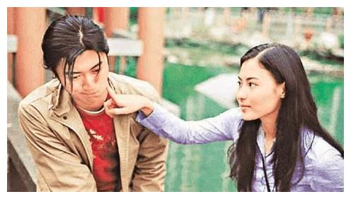 张柏芝晒儿子唱歌玩乐器照:希望他们成为和爸爸一样优秀的男人!