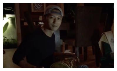 张柏芝晒儿子唱歌玩乐器照:希望他们成为和爸爸一样优秀的男人!