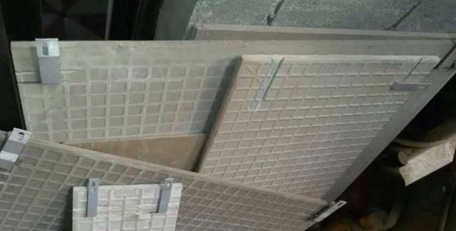 装修时使用大理石瓷砖上墙，怎么挂铜丝？具体是如何操作的？