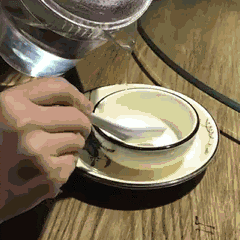 开水烫餐具真的能消毒吗？不烫会有多脏？答案了