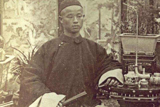 慈禧都请不动的武林高手，只是个卖眼镜的？1人吊打十几个德国人