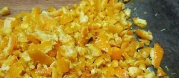 茉莉养护秘籍，不开花黄叶子，来点“发酵果汁”，叶子油绿花满盆