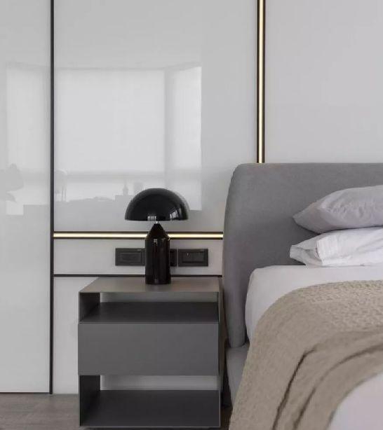 黑白灰的大理石家装