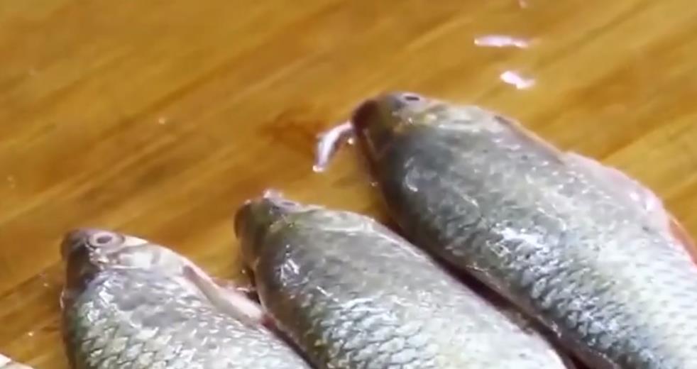 烧烤摊3种肉无法造假，味道超级美味，会点来吃的是吃货