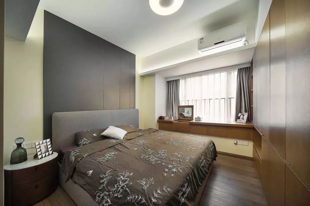 125平简约风三居室，用大理石做电视墙真好看！