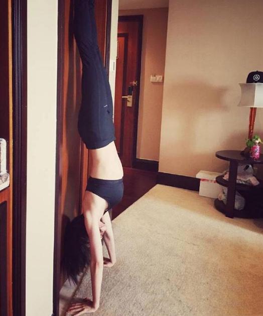 带你参观王子文的豪宅,卫生间墙壁铺大理石,豪华感不输星级酒店