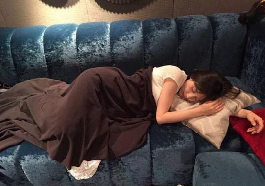 带你参观王子文的豪宅,卫生间墙壁铺大理石,豪华感不输星级酒店