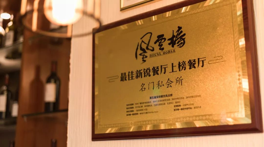 红酒情人节！5折吃『艺术品葡萄酒西餐厅』，你心爱的TA值得！