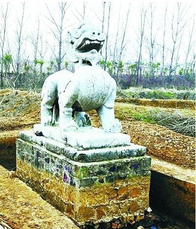 南京发现麒麟石雕,2座古墓“暗通款曲”,墓主身份大有来头!