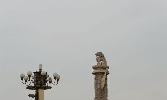 南京发现麒麟石雕,2座古墓“暗通款曲”,墓主身份大有来头!