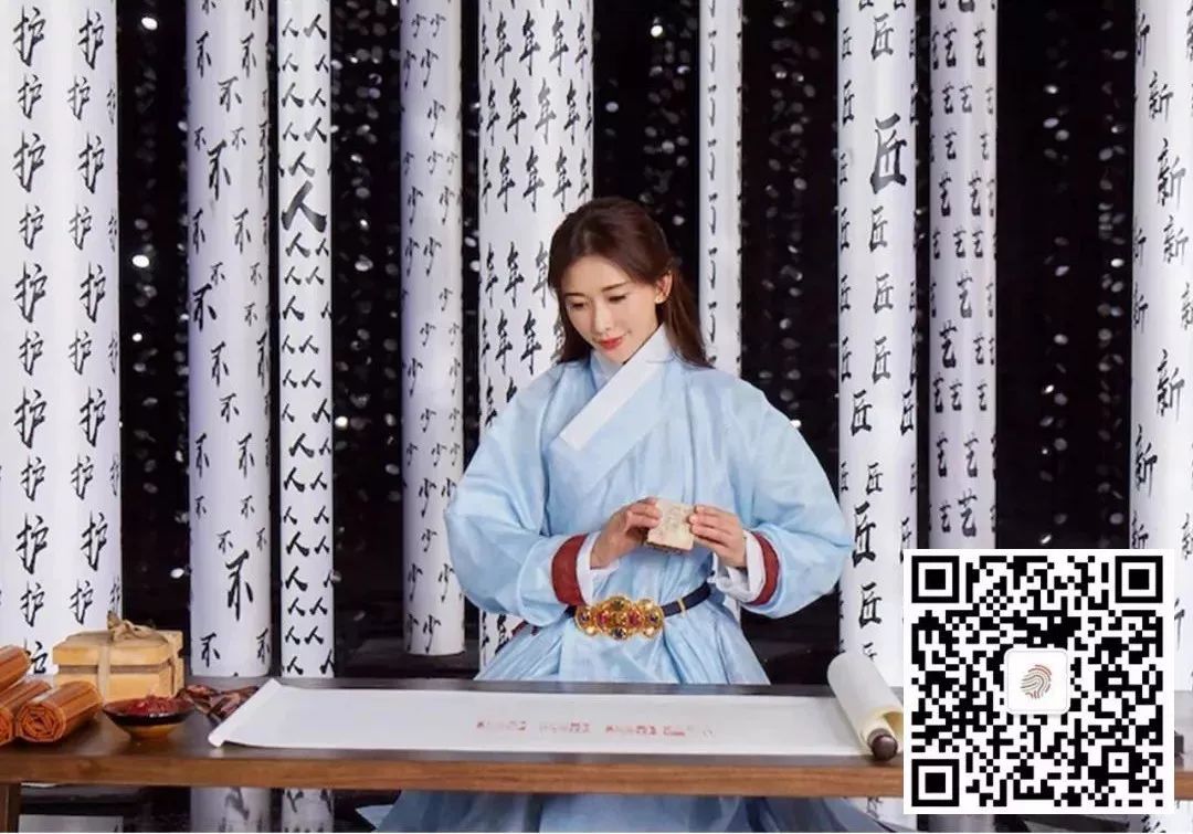 他从珠宝首饰到美容美发样样精通，只为做好一块蛋糕