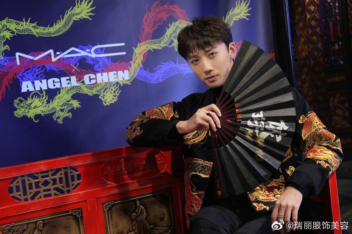 M·A·C魅可联手中国独立设计师品牌Angel Chen