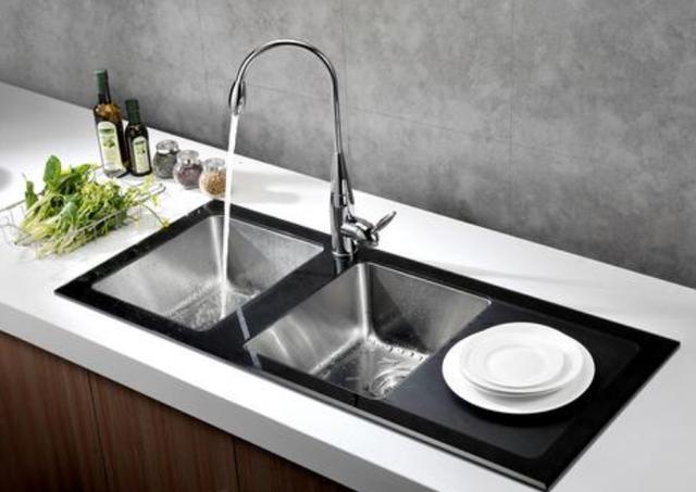 水槽安装就要按部就班,6个安装顺序不能颠倒,否则后患无穷