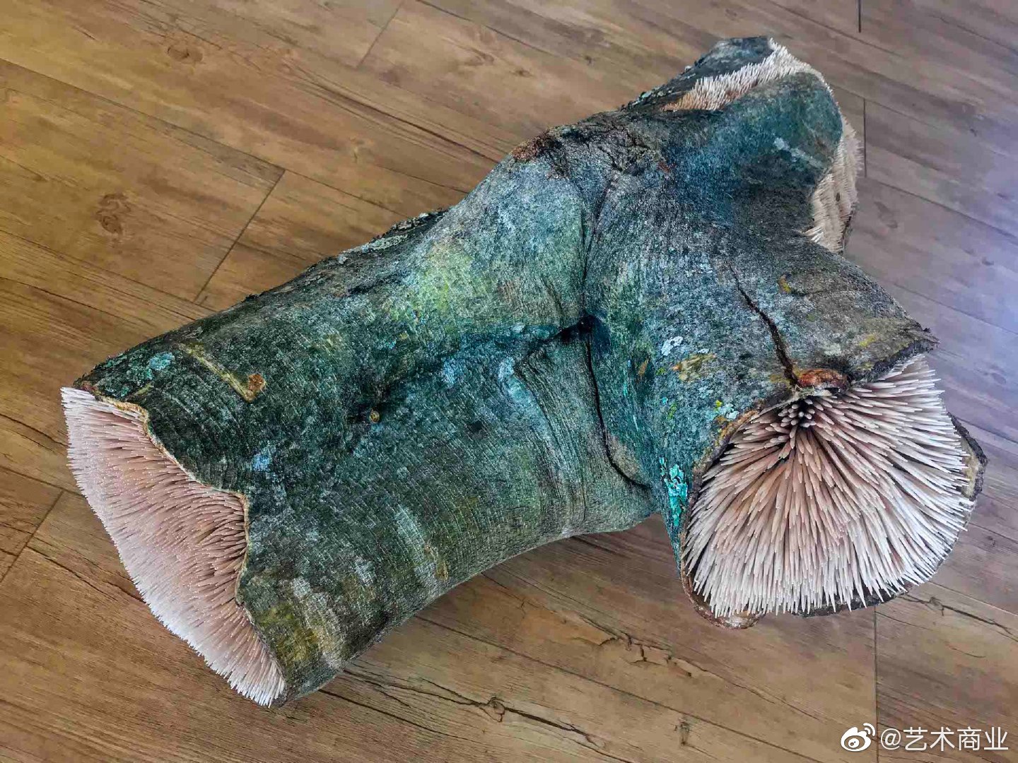 南非艺术家Chris Soal用牙签、混凝土和其他工业材料创作的概念雕塑