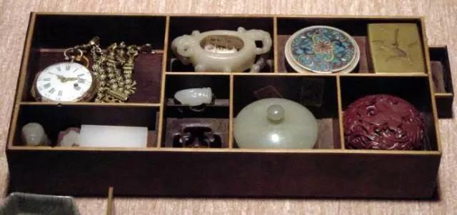 皇帝的玩具箱：不吹牛，能看一年