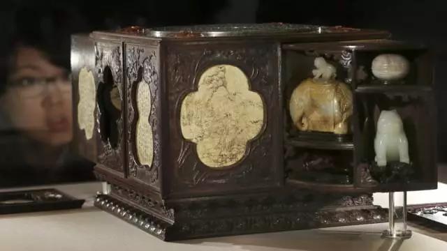 皇帝的玩具箱：不吹牛，能看一年