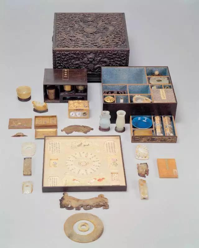 皇帝的玩具箱：不吹牛，能看一年