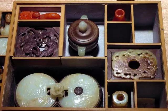 皇帝的玩具箱：不吹牛，能看一年