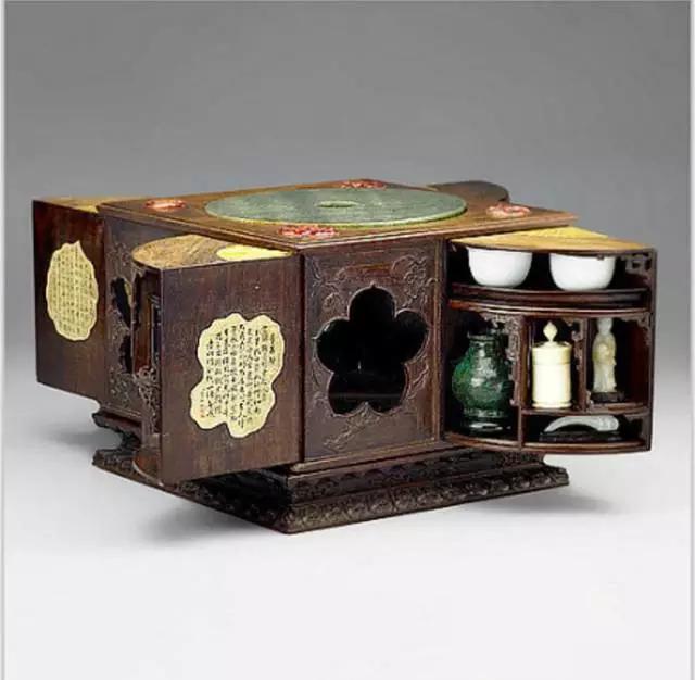 皇帝的玩具箱：不吹牛，能看一年