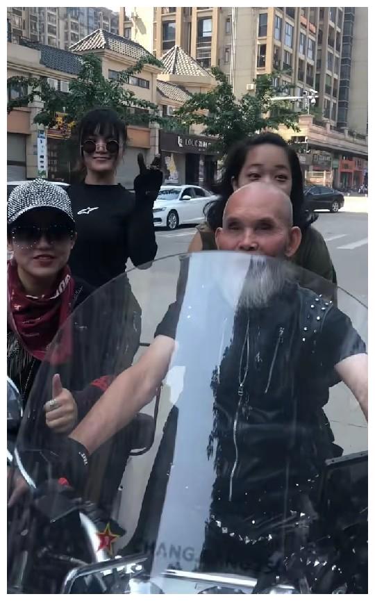 许华升近期大动作,在广东开拍《阿全出更》不锈钢我们一起看看吧