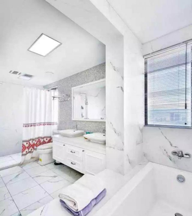120㎡新房装修 卧室门对开、开放式和封闭式厨房让家居生活更自由