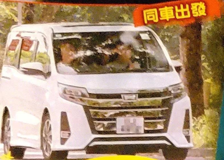 母凭子贵！黎明送女儿千万游艇当玩具，妻子被宠发福疑似备孕二胎