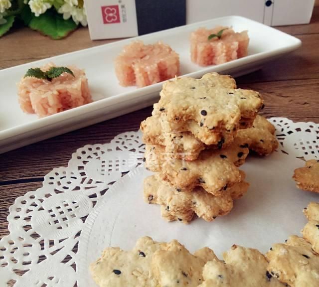 教你做燕麦饼干，酥脆可口，在家就能轻松搞定