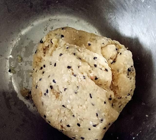 教你做燕麦饼干，酥脆可口，在家就能轻松搞定