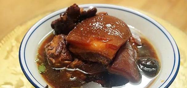 同安封肉：一双筷子就能切开