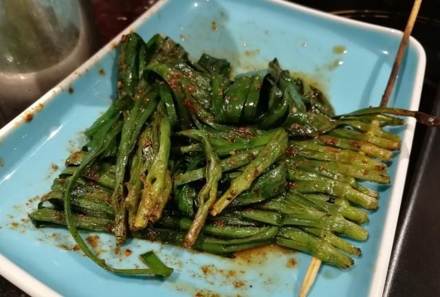 漫漫长夜，不吃点宵夜腹难安，唯有吃点烧烤犒劳下五脏六腑！