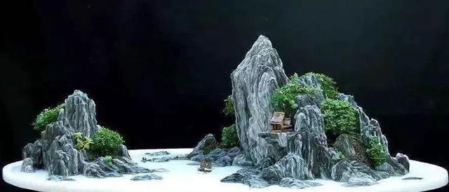 山水盆景摆放小配件有讲究，你雕刻的盆景刚好需要这神来之笔