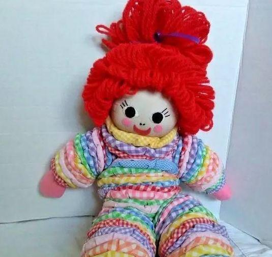 几厘米的小碎布缝一圈，承包了家里的居家用品