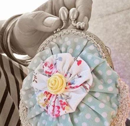 几厘米的小碎布缝一圈，承包了家里的居家用品