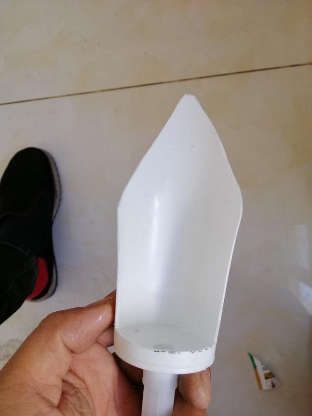 密封胶管，做打窝勺，看看上不上青鱼
