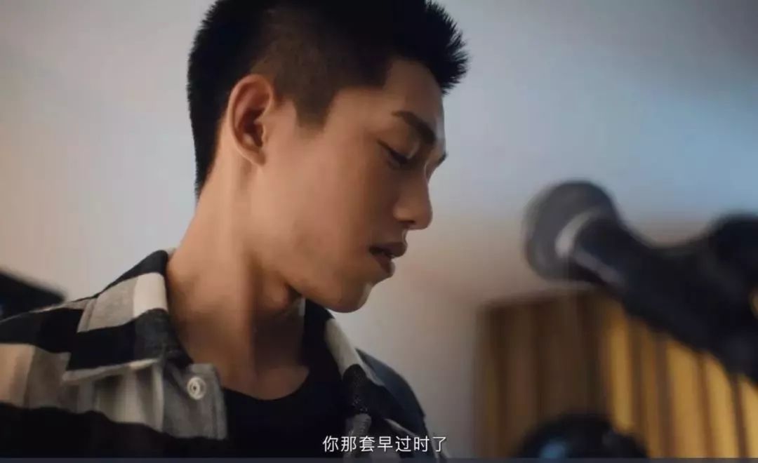 雷克萨斯新广告，于谦玩摇滚的样子真帅！