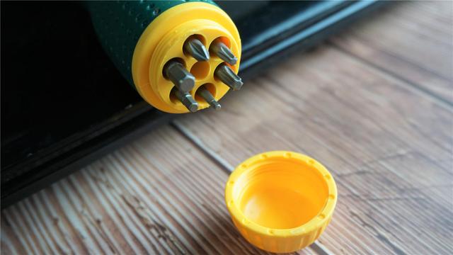 修理工具哪家强？世达19合1可替换式螺丝批组套体验不赖